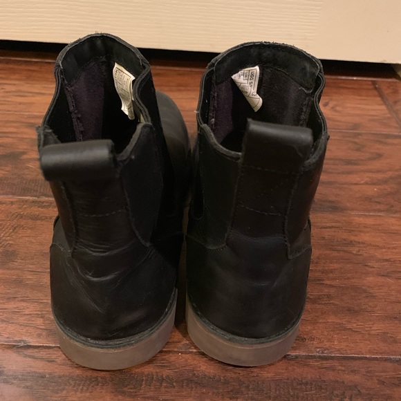 UGG low-cut boots - Picture 4 of 8